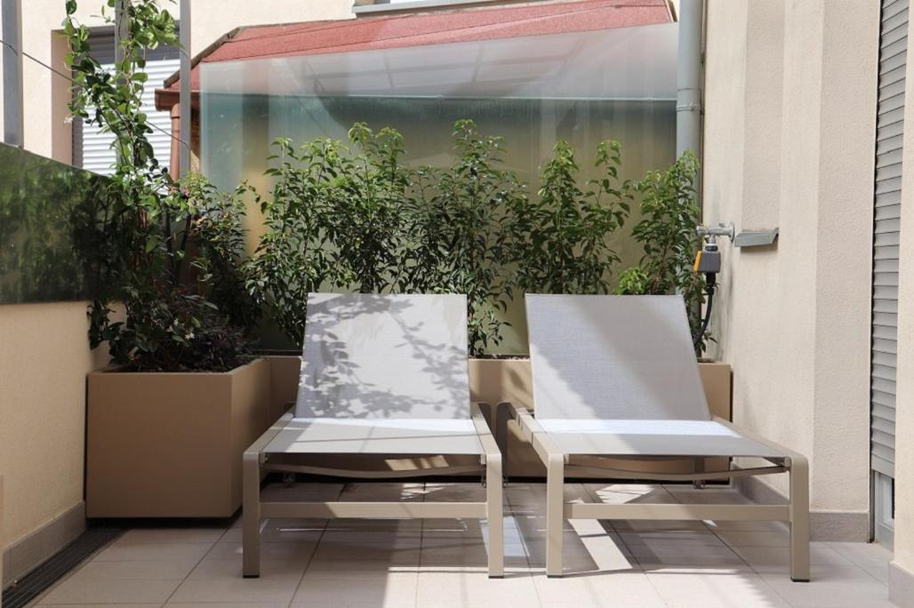 Ferienwohnung Mit Garage, Fahrradraum Und Sehr Grosser Sonnenverwoehnten Terrasse Lagundo Zewnętrze zdjęcie