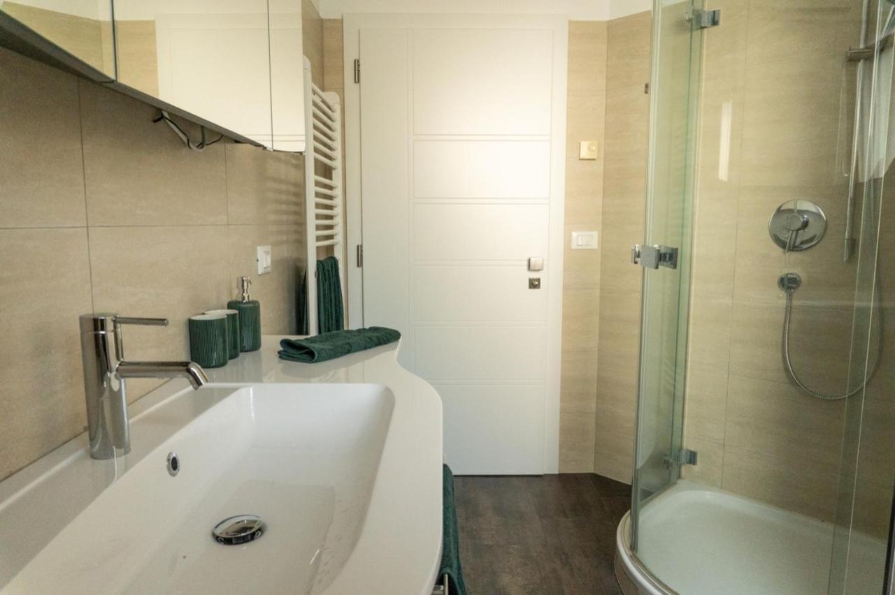 Ferienwohnung Mit Garage, Fahrradraum Und Sehr Grosser Sonnenverwoehnten Terrasse Lagundo Zewnętrze zdjęcie